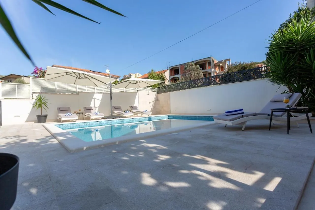 Villa Fortis B&B Trogir Bed & Breakfast
